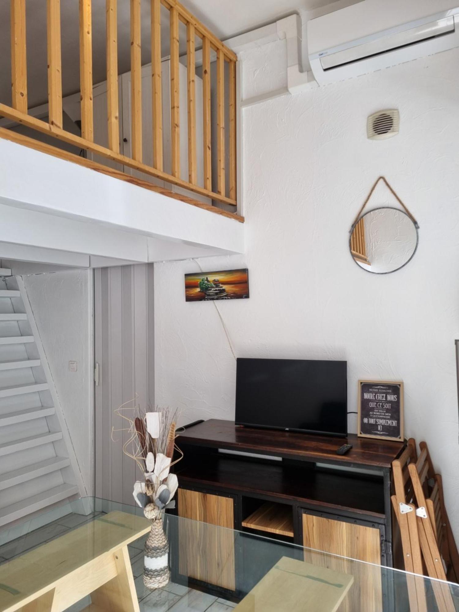 Loft Studio Avec Mezzanine, Limitrophe Monaco 로퀴에브륀캡마르탱 외부 사진